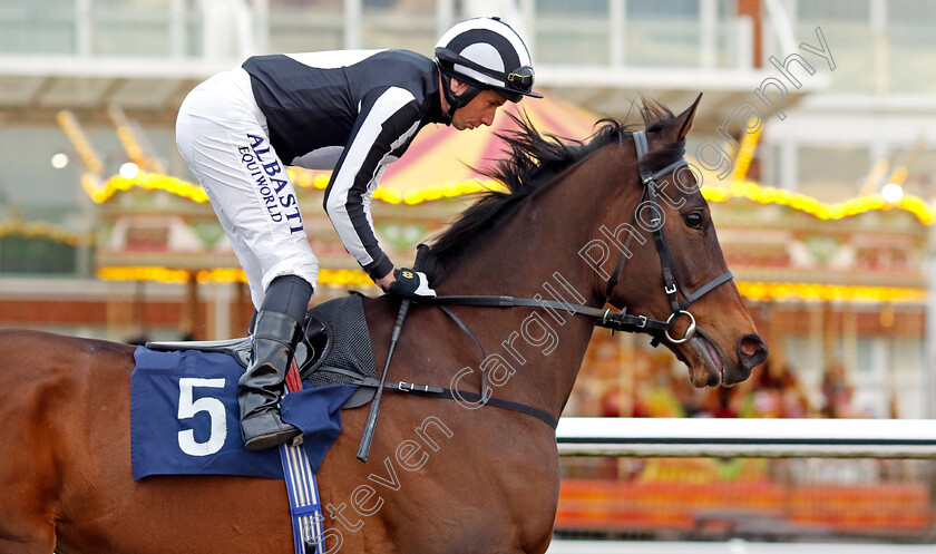 Twirling-0001 
 TWIRLING (Ryan Moore)
Lingfield 20 Jan 2024 - Pic Steven Cargill / Racingfotos.com