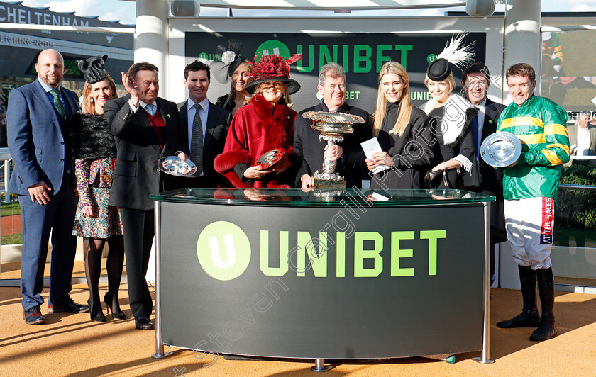 Buveur-D Air-0015 
 Presentation to J P McManus, Nicky Henderson and Barry Geraghty for The Unibet Champion Hurdle won by BUVEUR D'AIR Cheltenham 13 Mar 2018 - Pic Steven Cargill / Racingfotos.com