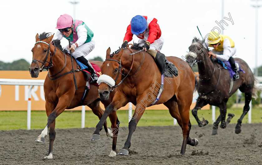 Zilfee-0004 
 ZILFEE (left, Kieran Shoemark) beats INCENSED (right) in The Unibet EBF Maiden Fillies Stakes
Kempton 12 Jun 2024 - Pic Steven Cargill / Racingfotos.com