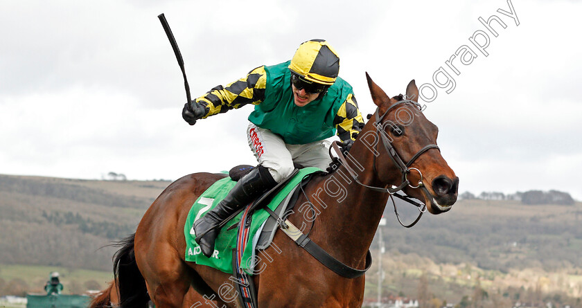 Lisnagar-Oscar-0003 
 LISNAGAR OSCAR (Adam Wedge) wins Paddy Power Stayers Hurdle
Cheltenham 12 Mar 2020 - Pic Steven Cargill / Racingfotos.com