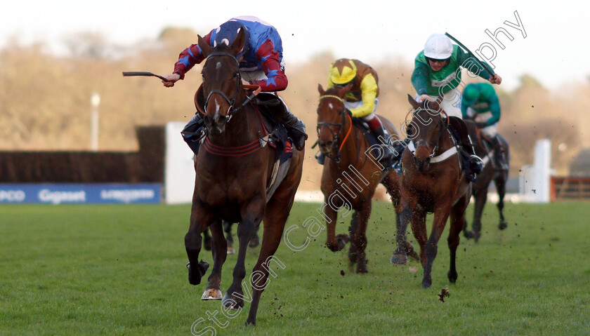 Paisley-Park-0003 
 PAISLEY PARK (Aidan Coleman) wins The JLT Long Walk Hurdle
Ascot 22 Dec 2018 - Pic Steven Cargill / Racingfotos.com