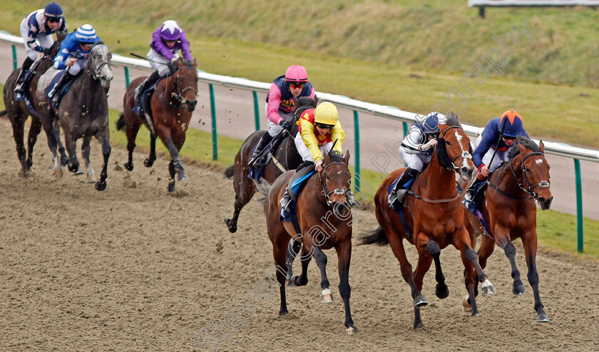 Hasanoanda-0003 
 HASANOANDA (2nd right, Robert Havlin) beats AMBIENT (centre) and CRAVING (right) in The 32Red.com Novice Median Auction Stakes Lingfield 6 Jan 2018 - Pic Steven Cargill / Racingfotos.com