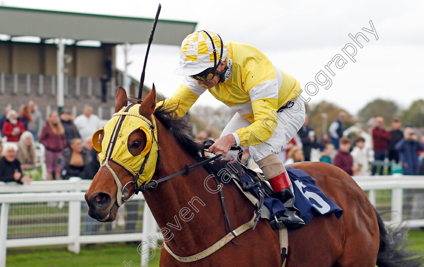 Lost-In-Time-0003 
 LOST IN TIME (Jimmy Quinn) wins The Racing With Resilience Headways Winning Spirit Handicap
Yarmouth 22 Oct 2024 - Pic Steven Cargill / Racingfotos.com