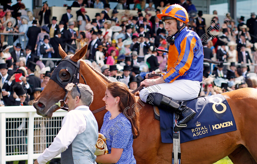 Port-Fairy-0007 
 PORT FAIRY (Ryan Moore) winner of The Ribblesdale Stakes
Royal Ascot 20 Jun 2024 - Pic Steven Cargill / Racingfotos.com