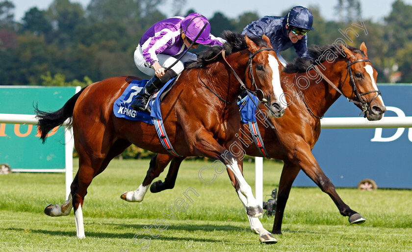 Diego-Velazquez-0003 
 DIEGO VELAZQUEZ (left, Ryan Moore) beats CAPULET (right) in The KPMG Champions Juvenile Stakes
Leopardstown 9 Sep 2023 - Pic Steven Cargill / Racingfotos.com