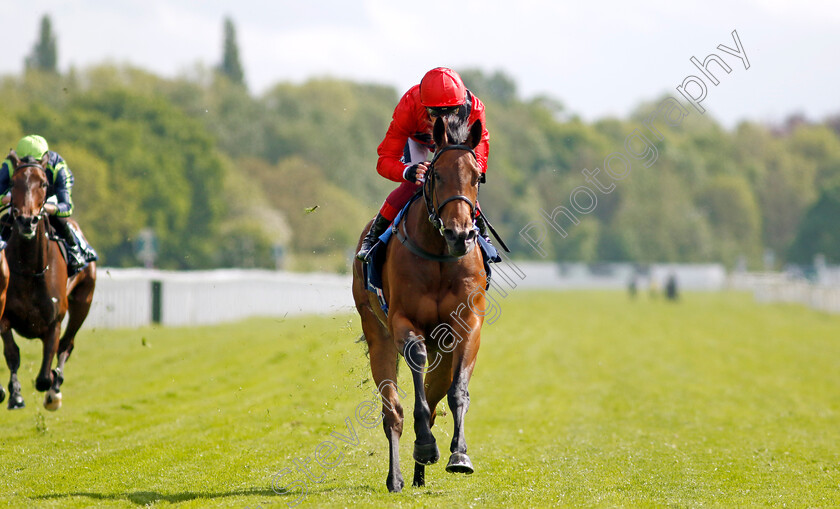 Emily-Upjohn-0003 
 EMILY UPJOHN (Frankie Dettori) wins The Tattersalls Musidora Stakes
York 11 May 2022 - Pic Steven Cargill / Racingfotos.com