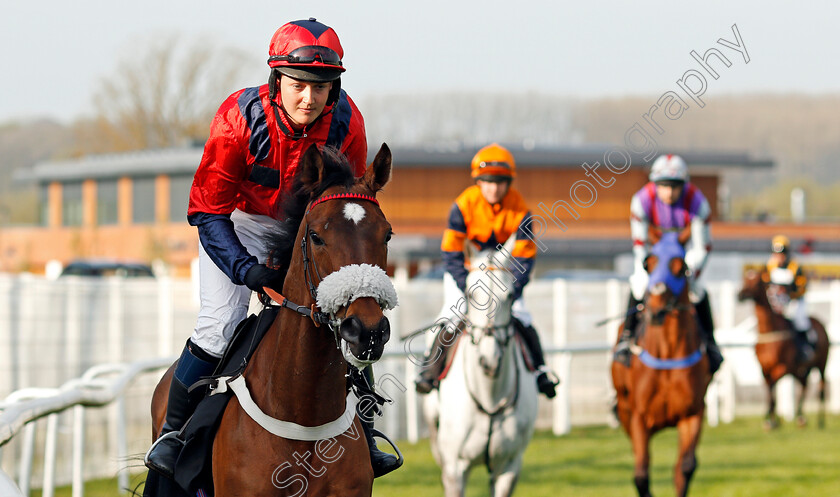 Bailarico-0001 
 BAILARICO (Amy Deans) Newbury 21 Apr 2018 - Pic Steven Cargill / Racingfotos.com